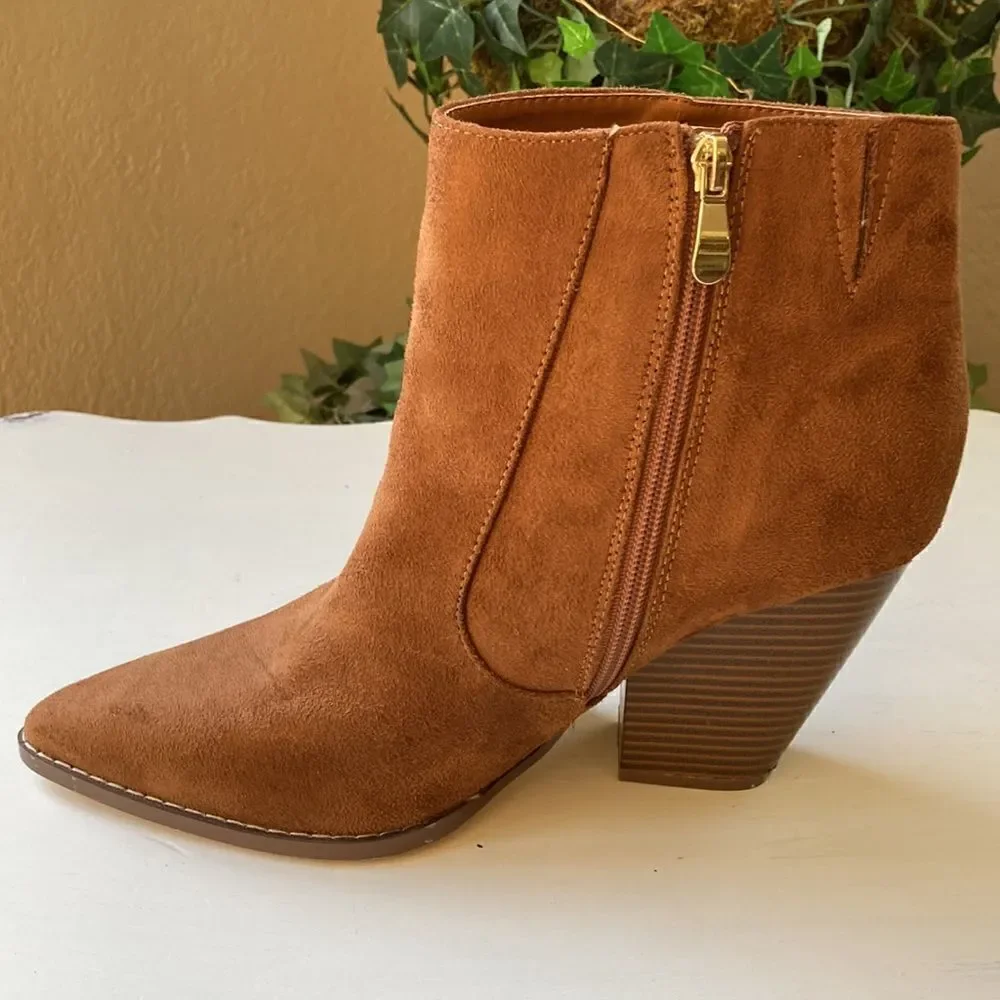 NWNB Misbehave Faux Suede Boho Western Festival Booties Size 11